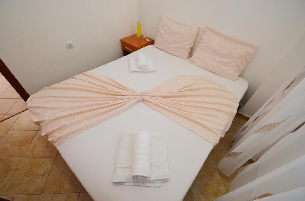 Apartamento Tau Mir I Dobro Kotor Exterior foto
