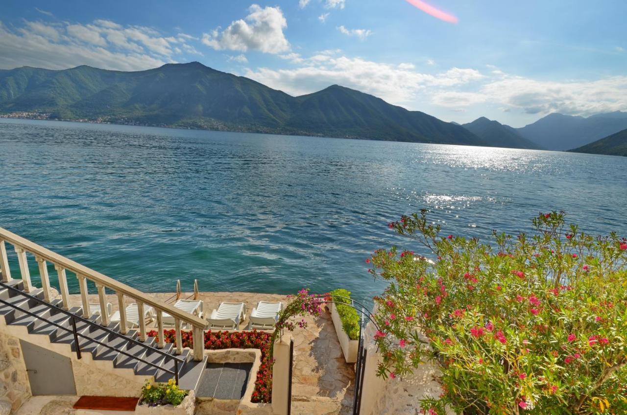 Apartamento Tau Mir I Dobro Kotor Exterior foto