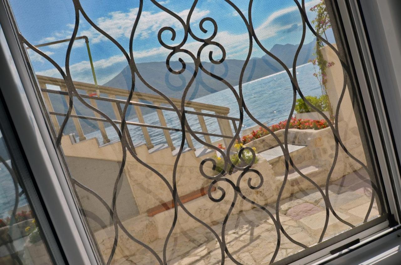 Apartamento Tau Mir I Dobro Kotor Exterior foto